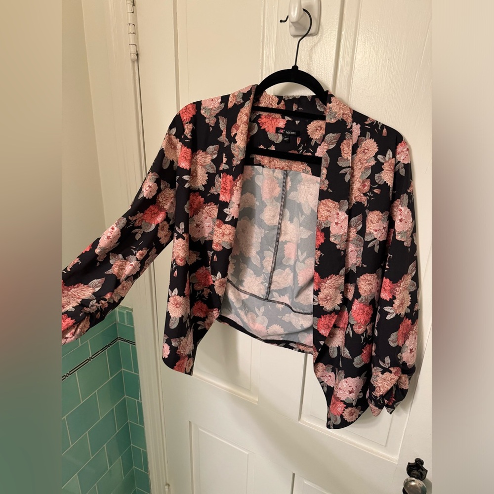 Floral large shell light blazer by Michel